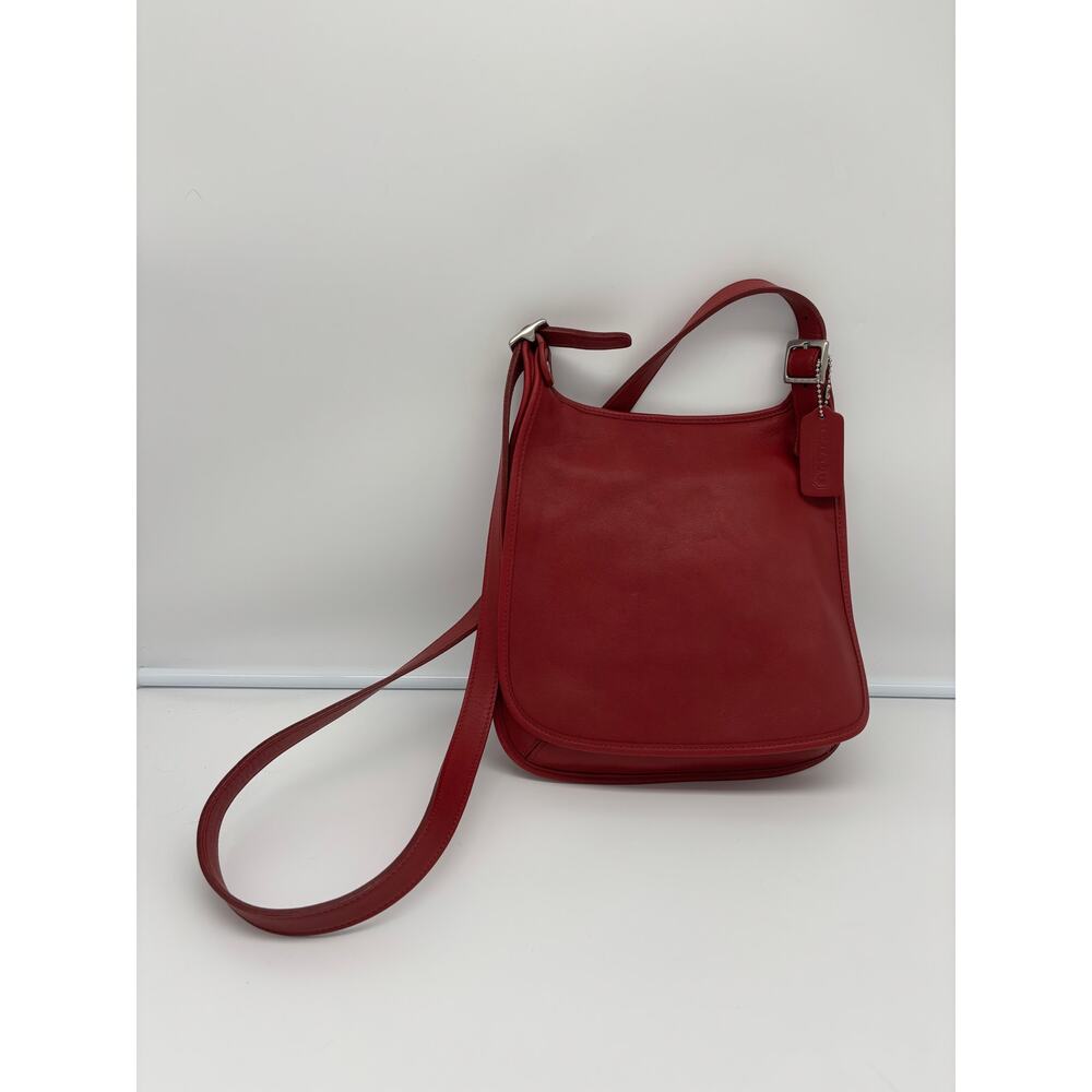 Vintage Old Coach Legacy Red Leather Hippie Flap Bag 9135 made in Costa Rica